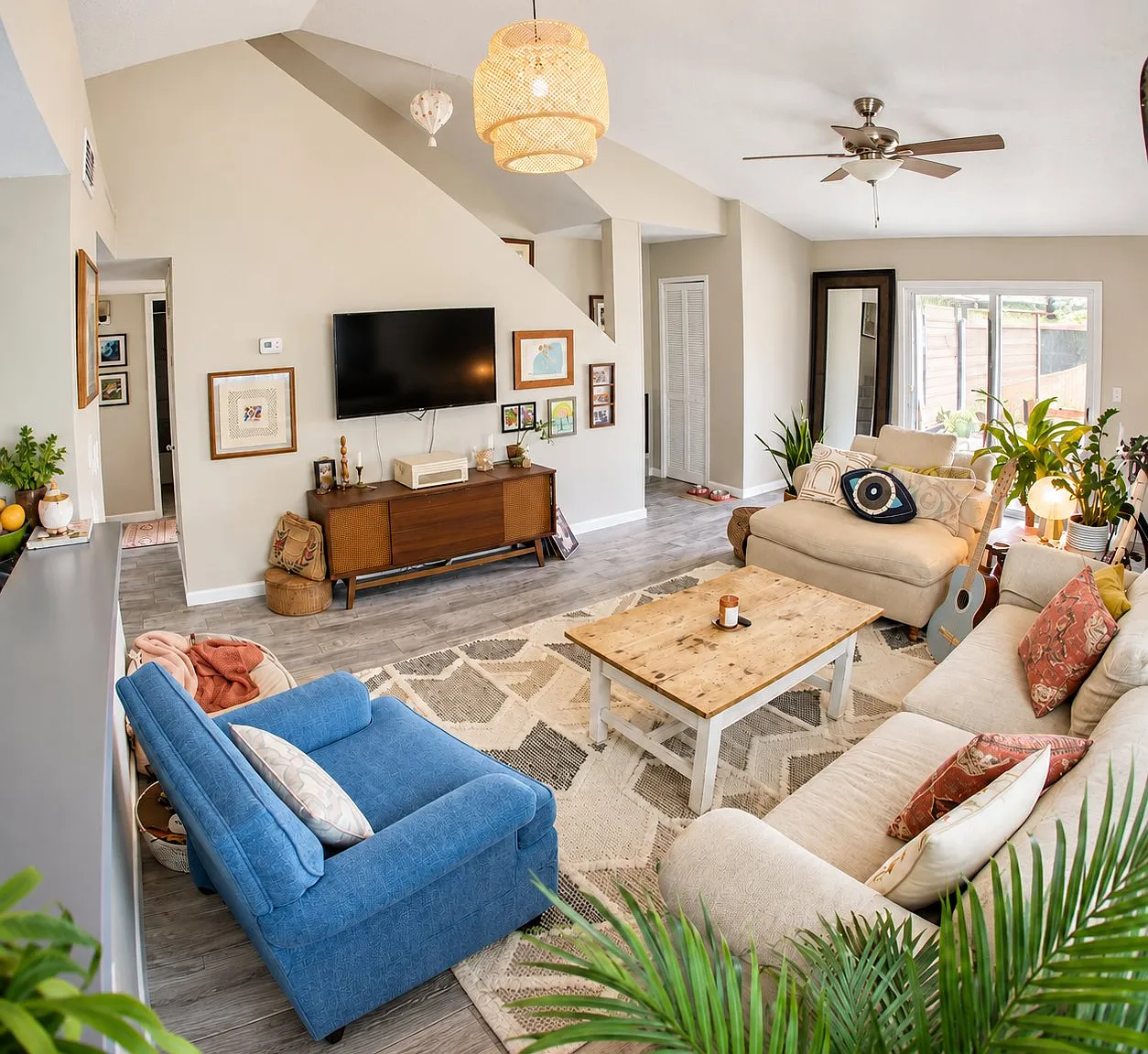 Charming 3 Bed Townhouse in Atlantic Beach with 2 Baths - $2100/mo — Photo 1