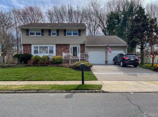 26 Norman Ln, Old Bridge, NJ 08857