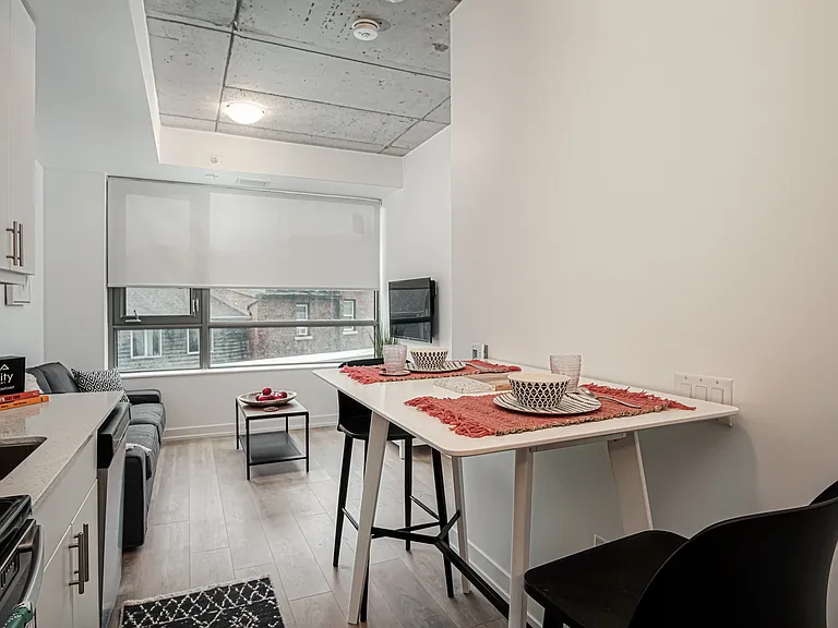 333 University Ave — Photo 13