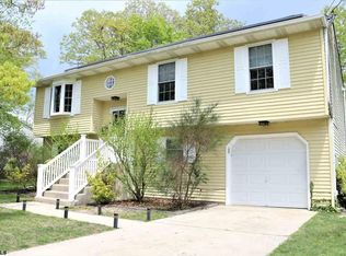 221 W Revere Ave, Northfield, NJ 08225