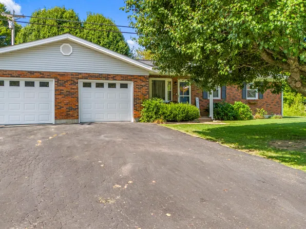 138 Sandy Ridge Rd, Campton, KY 41301