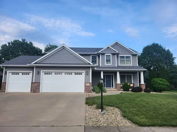 1305 Kensington Dr, Washington, IL 61571