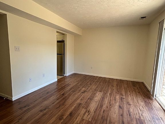 2nd image of 106 Elsia Dr