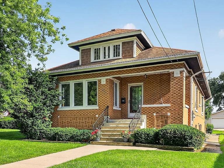 708 McCarthy Rd — Photo 1