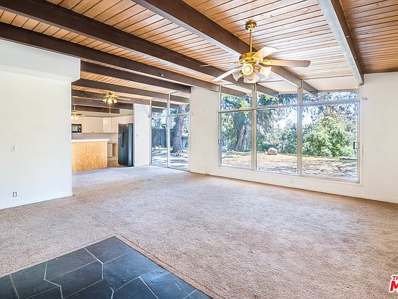 2nd image of 3694 Fair Oaks Ave