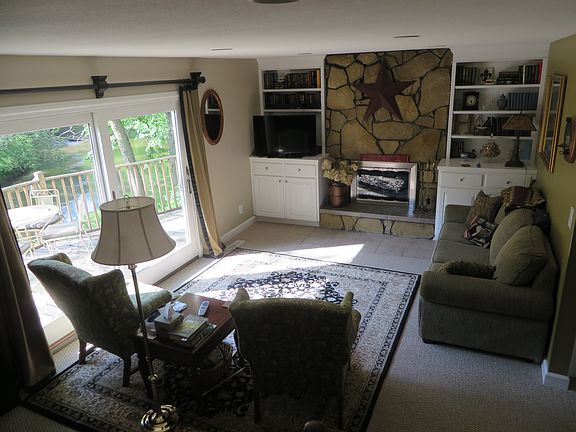 2nd image of 10501 Riverdale Dr SE