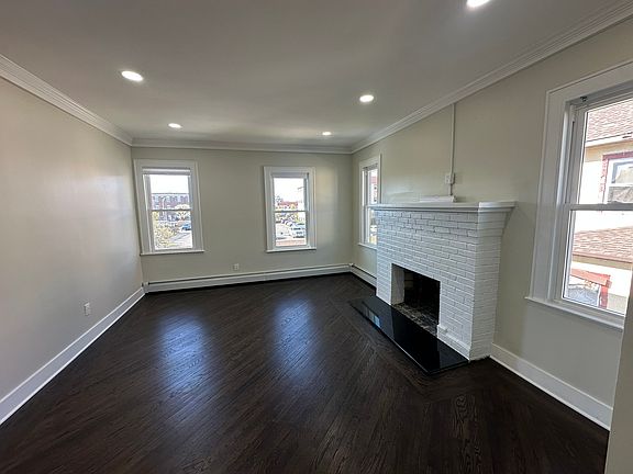 2nd image of 149 W Chester St Floor 2