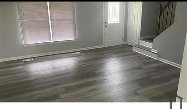 3 bed, $2,900 — Photo 2