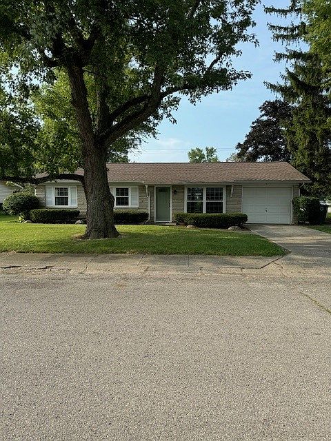 1st image of 1913 W Glenn Ellyn Dr