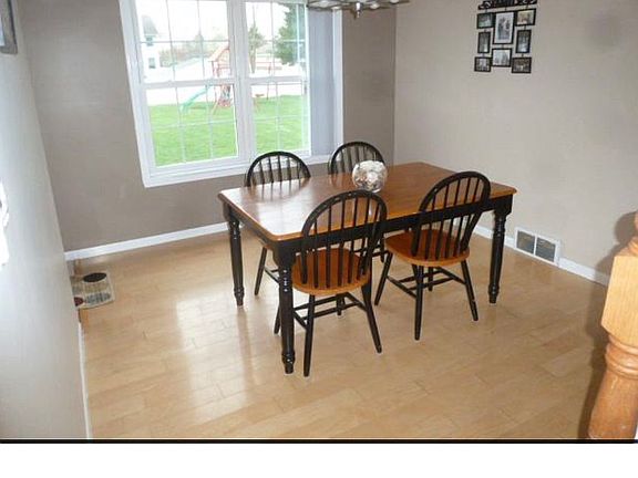 3rd image of 14 Peter Pan Ln