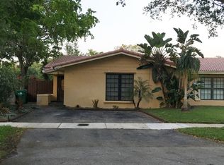 15483 Turnbull Dr, Miami Lakes, FL 33014