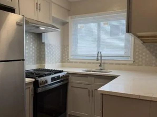 (undisclosed Address), Brooklyn, NY 11236