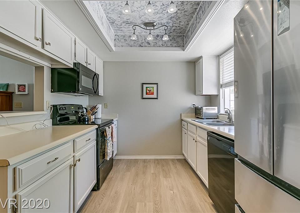 1st image of 5811 Medallion Dr Unit 203