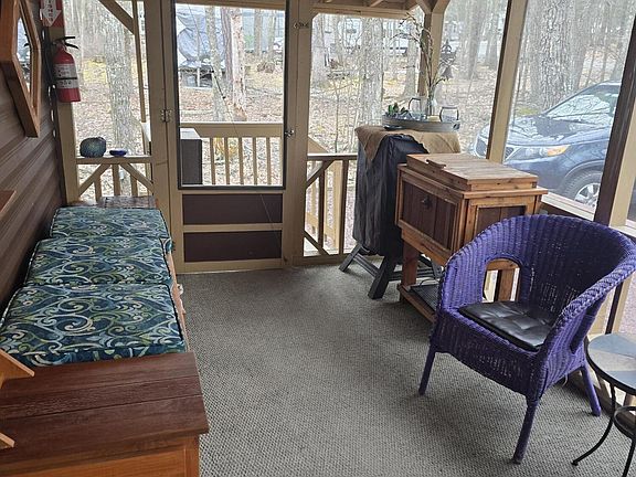 5th image of 124 Mohican Dr