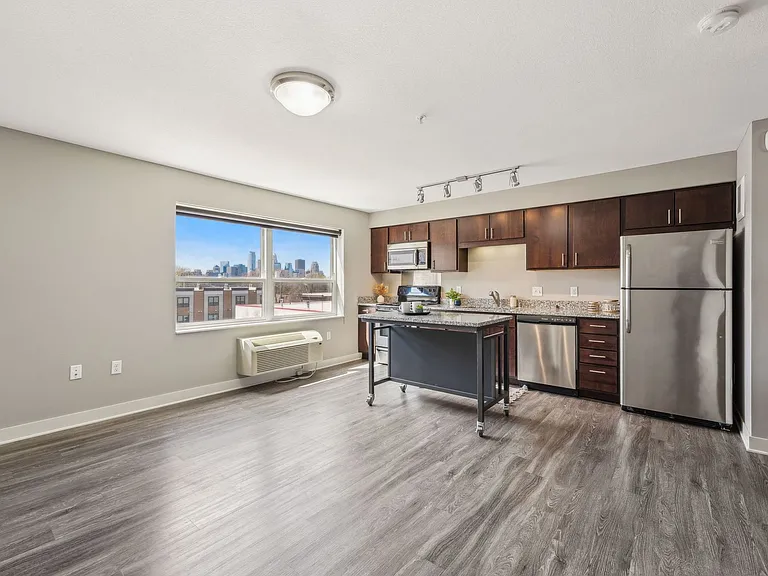 Spectrum Apartments & Townhomes — Photo 7