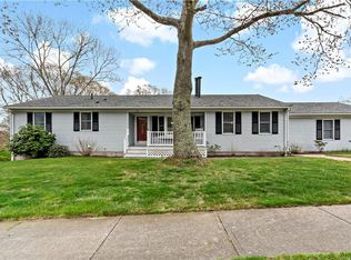 300 Sweet Allen Farm Rd, South Kingstown, RI 02879