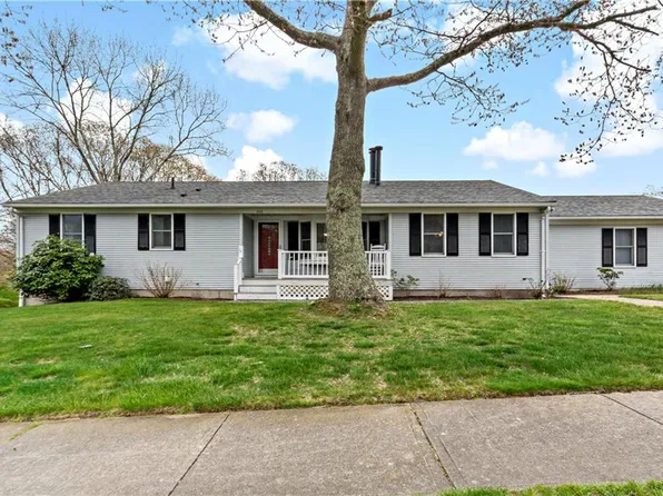 300 Sweet Allen Farm Rd, South Kingstown, RI 02879