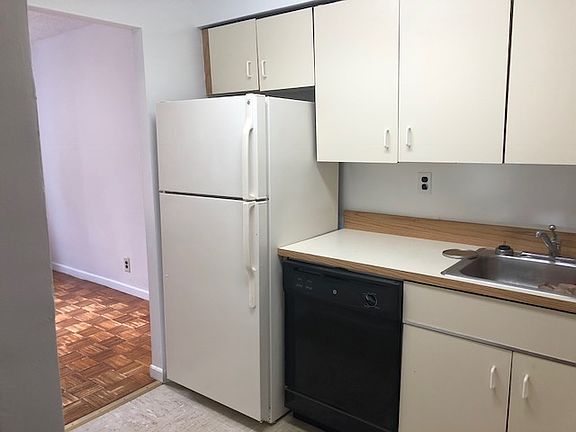 4th image of 6623 Austin St APT 1E