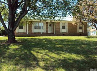 3960 13th Street Cir NE, Hickory, NC 28601