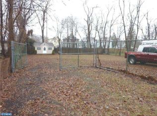 917 N Evergreen Ave, Woodbury, NJ 08096