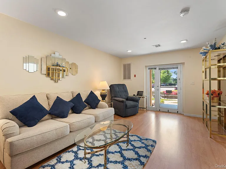 54 School St #121 — Photo 5