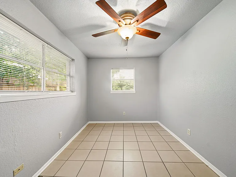 6116 1/2 Octavia St — Photo 11