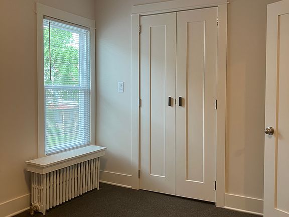 3rd image of 32 Waterbury St APT 10