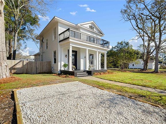 5th image of 1902 Calmes St