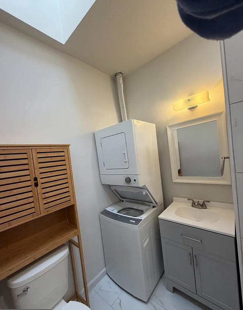 600 Keefer Pl NW — Photo 4