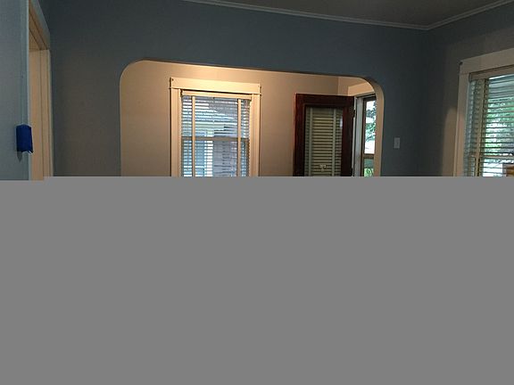 3rd image of 401 Furman St