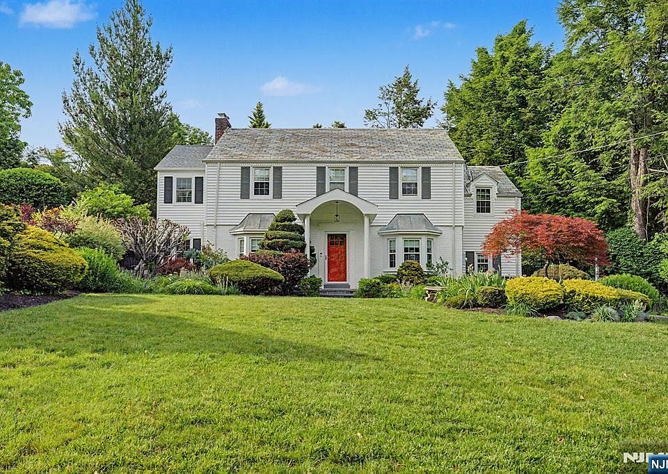 1st image of 109 Windsor Rd