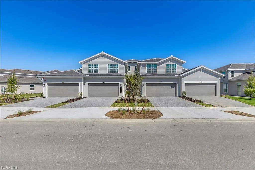 3 bed, 2.0 bath, 2110 sqft, $7,500 — Photo 3