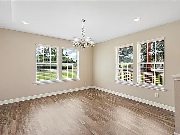 8508 Grandview Dr — Photo 5