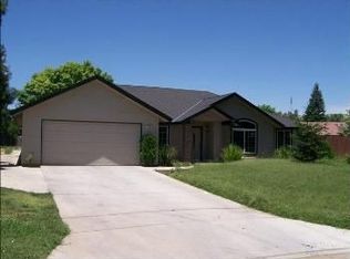 1530 S Caesar Ave, Fresno, CA 93727