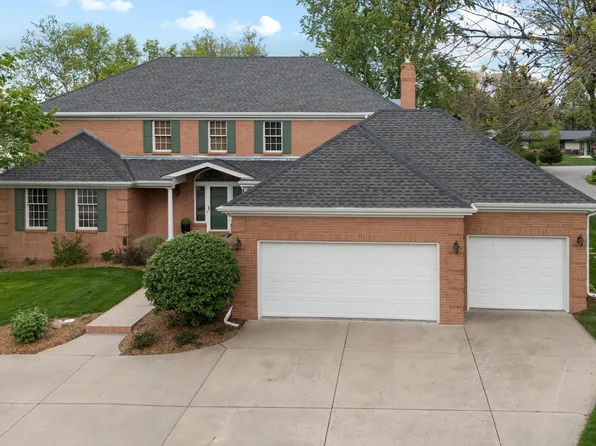 6600 Park Crest Ct, Lincoln, NE 68506