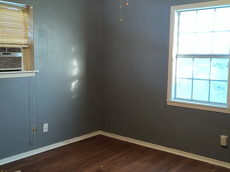 5907 Windham Ave — Photo 3