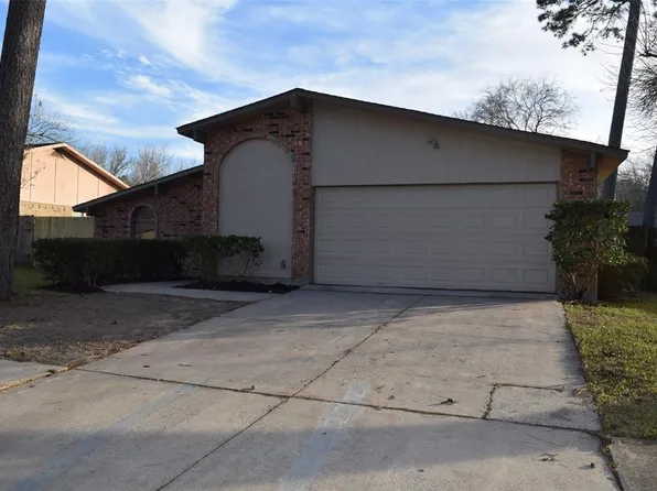 5818 Evening Shadows Ln, Spring, TX 77373