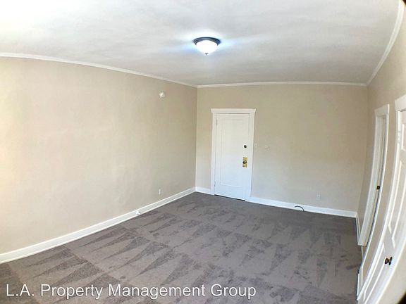 4th image of 1075 N St Andrews Pl APT 11