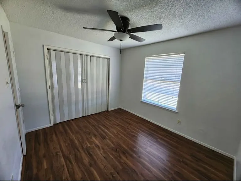 6460 Old Mill Cir — Photo 13