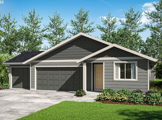 906 Lana Dr, Woodburn, OR 97071