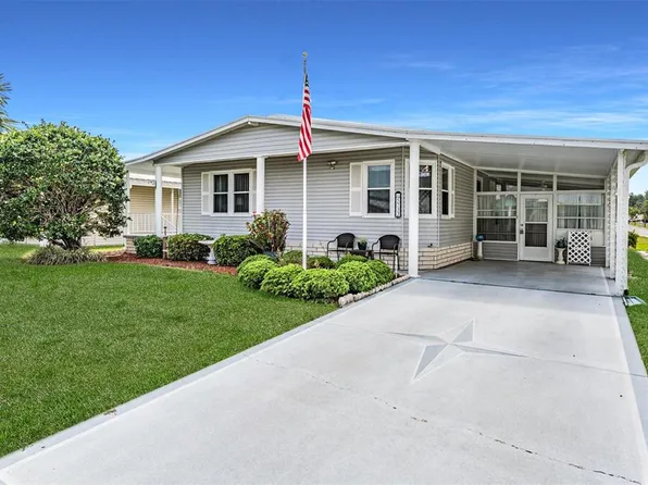 5733 Pawnee St, Zephyrhills, FL 33542