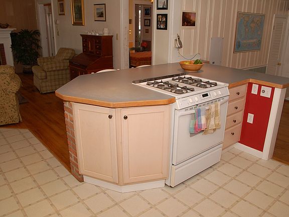 5th image of 5918 McGinnis Cir
