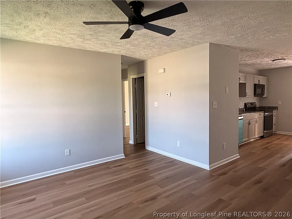 2 bed, 2.0 bath, 900 sqft, $1,295 — Photo 2