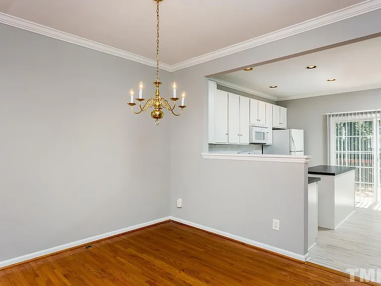 4717 Longhill Ln — Photo 6