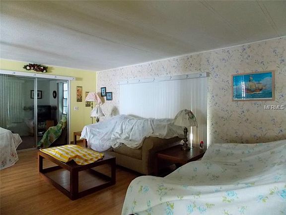 3rd image of 10875 Walnut St NE #187