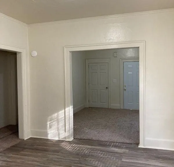 602 E Republic St — Photo 7