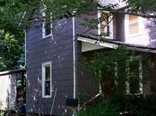 3937 Bluestone Rd, Cleveland Heights, OH 44121