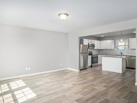 2nd image of 4332 W 77th Ave