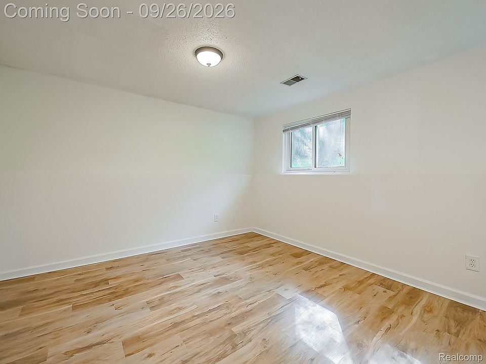 6995 Leytonstone Blvd, photo 19
