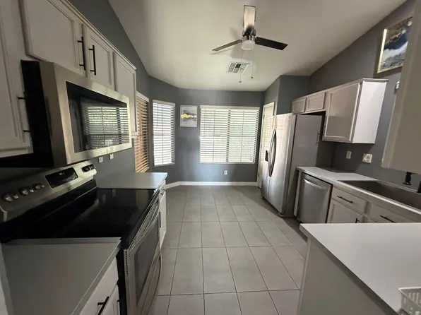 5515 S 15th Way, Phoenix, AZ 85040